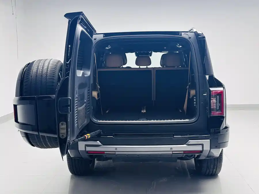 900x675_0_q87_c42_autohomecar__Chto52kOqcWAM6u5AAOr_IdDMps704.jpg.webp Used BYD Leopard 8 2025 Zhiyong flagship version 7 seats