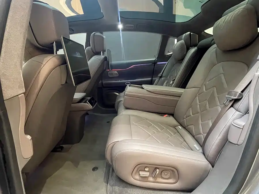 900x675_0_q87_c42_autohomecar__Chto52kPA8mAD88_AActNWDGMuE898.jpg.webp Used NIO ET7 2024 75kWh Executive Signature Edition