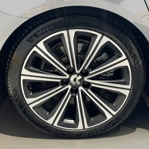 900x675_0_q87_c42_autohomecar__Chto52kPA8qASuwMAAbRG8-eI5c186.jpg.webp Used NIO ET7 2024 75kWh Executive Signature Edition