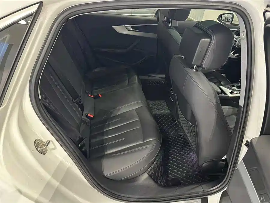 Used Audi A4L 2020 40 TFSI luxury and elegant model