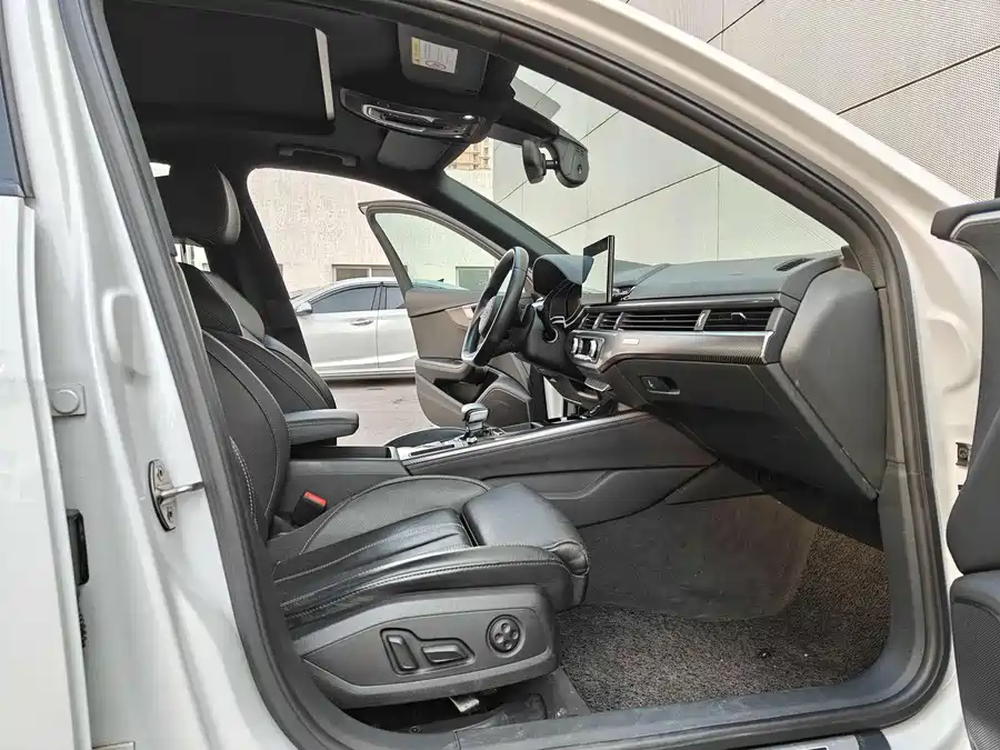 Used Audi A4L 2023 40 TFSI quattro luxury and dynamic model