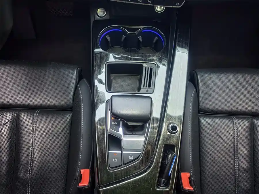 Used Audi A4L 2020 40 TFSI luxury and dynamic model