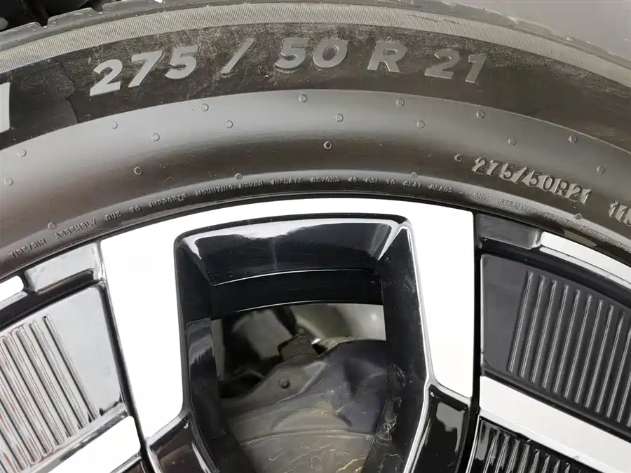 900x675_0_q87_c42_autohomecar__Chto52kVqAGAIMdvAAICD333qZw337.jpg.webp Used BYD Leopard 8 2025 Zhiyong flagship version 7 seats