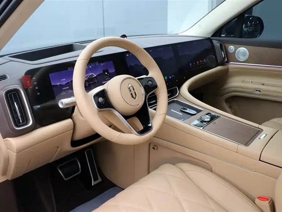 900x675_0_q87_c42_autohomecar__Chto52kYRBOAVi-KAAFxSwck2vo325.jpg.webp Used AITO M9 2025 extended range Ultra version 52kWh 6-seater version