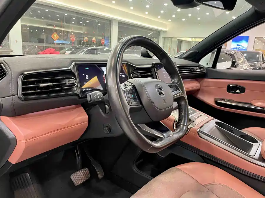 900x675_0_q87_c42_autohomecar__Chto52kZOGaAMAdVAAaeKezMtns090.jpg.webp Used NIO EC6 2020 430KM Sports Edition