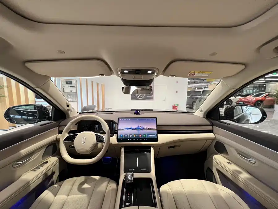 900x675_0_q87_c42_autohomecar__Chto52k_qg6AScbNAAOmYoc841I081.jpg.webp Used HUAWEI AITO M7 2024 1.5T Intelligent Driving Four-wheel Drive Ultra Version 5 Seats