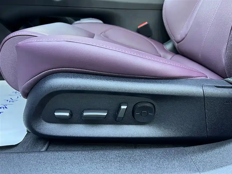 900x675_0_q87_c42_autohomecar__Chto52kcMJ2AVz1SAAKb087b_og001.jpg.webp Used NIO ET5T 2024 model 75kWh Touring