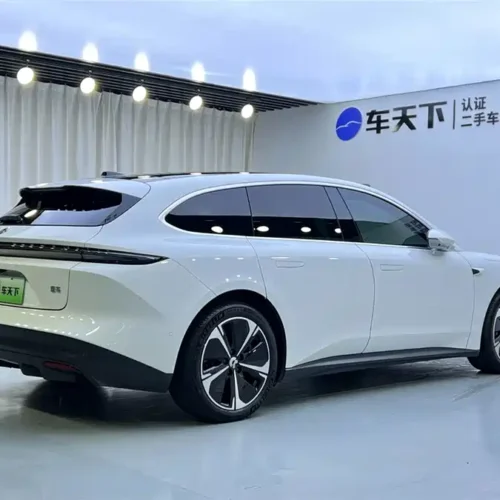 900x675_0_q87_c42_autohomecar__Chto52kcMJmAQmW7AAFuo_V1ado505.jpg.webp Used NIO ET5T 2024 model 75kWh Touring