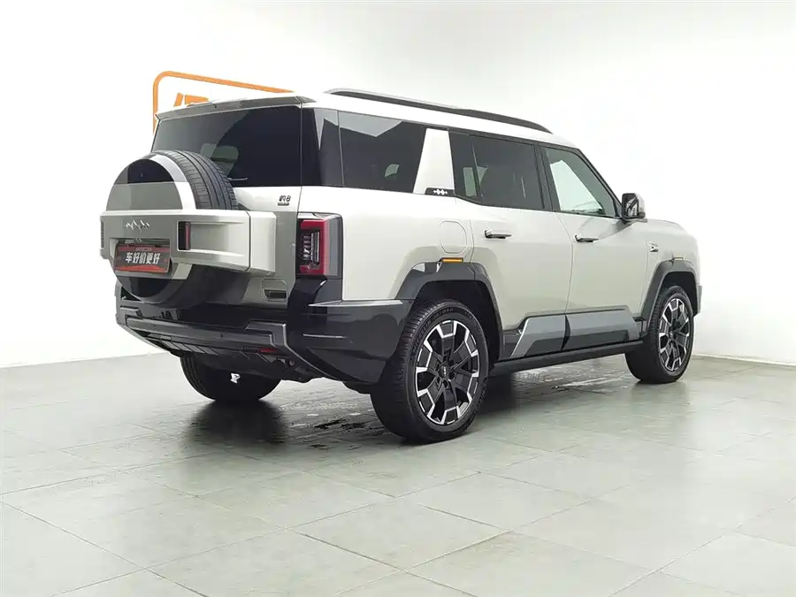 Used BYD Leopard 8 2025 Zhiyong flagship version 7 seats