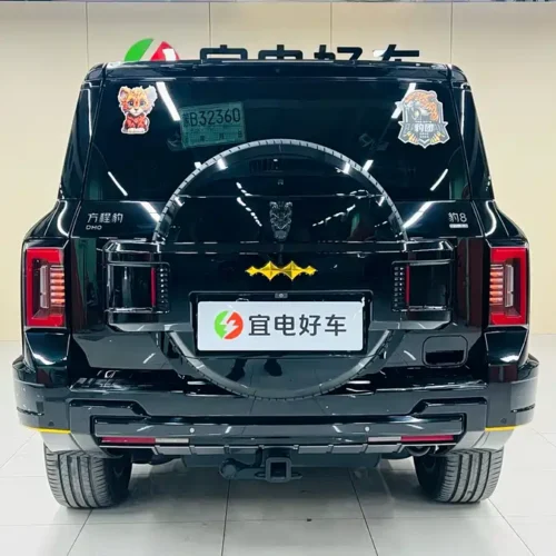 900x675_0_q87_c42_autohomecar__Chto52ki3CiAfQN4AAh3Jeaep_c075.jpg.webp Used BYD Leopard 8 2025 Zhiyong flagship version 6 seats