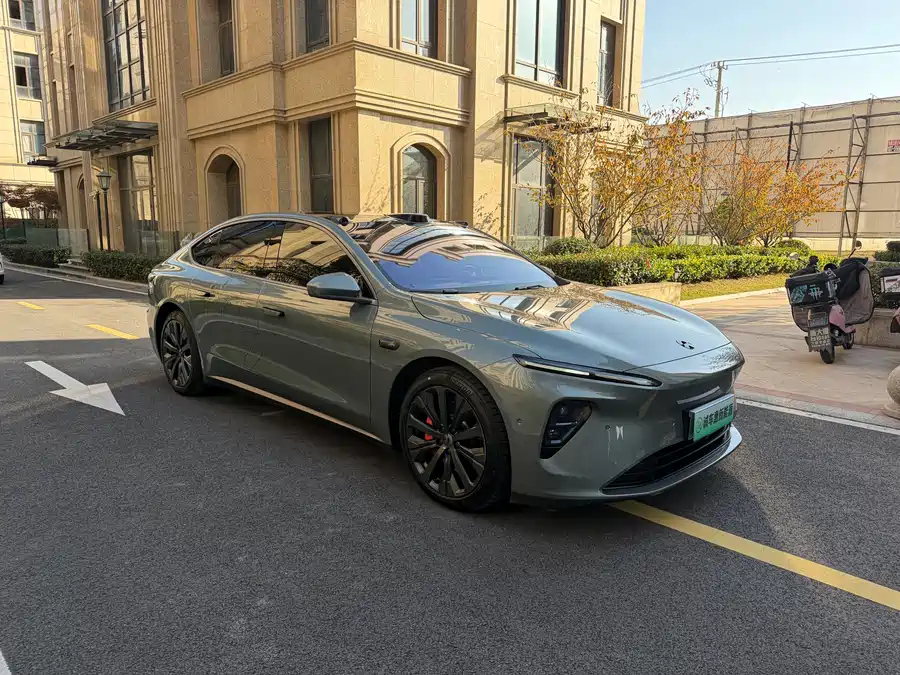 900x675_0_q87_c42_autohomecar__Chto52kmrmqAUTRpAA9arh1ODCQ431.jpg.webp Used NIO ET7 2022 model 100kWh first edition