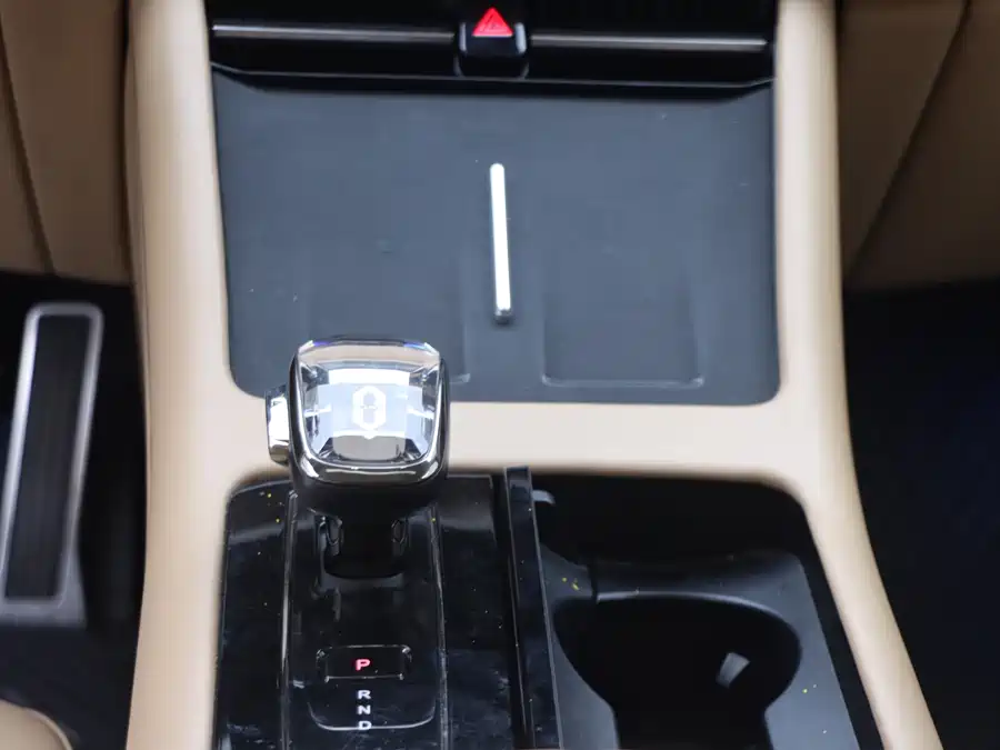 Used HUAWEI AITO M7 2024 1.5T Intelligent Driving Four-wheel Drive Ultra Version 6 Seats