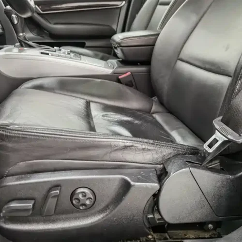 900x675_0_q87_c42_autohomecar__Chto52koFYaAdTO4AAHqMVfwdNU562.jpg.webp Used Audi A6L 2011 2.0 TFSI automatic standard