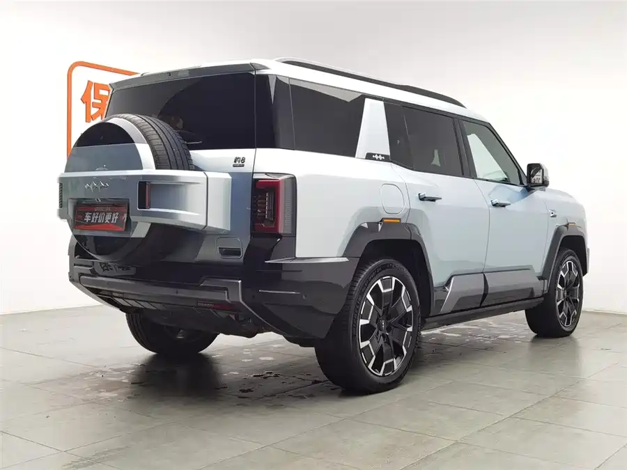 900x675_0_q87_c42_autohomecar__Chto52koZb2ABHGHAAFvgbYKGlE051.jpg.webp Used BYD Leopard 8 2025 Zhiyong flagship version 7 seats