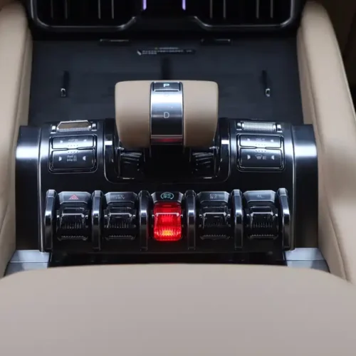 900x675_0_q87_c42_autohomecar__Chto52kpFW-AU3t6AAVeoLJPvGE595.jpg.webp Used BYD Leopard 8 2025 Zhiyong flagship version 7 seats