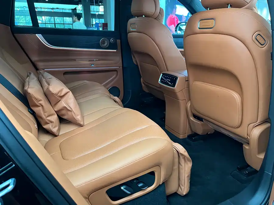 900x675_0_q87_c42_autohomecar__Chto52kpSKmAc3f9AAlUgvL3XgY589.jpg.webp Used AITO M9 2024 extended range Ultra version 52kWh 5-seater version