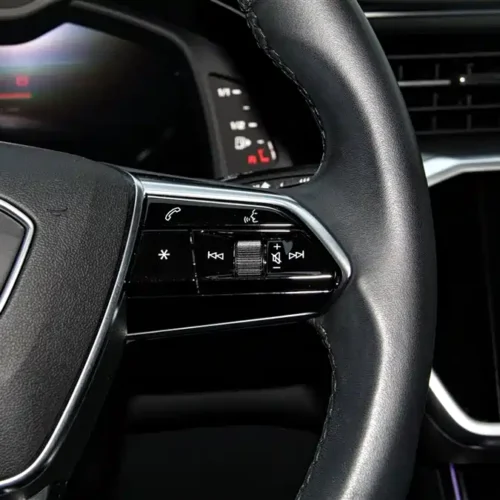 900x675_0_q87_c42_autohomecar__Chto52kpWzuAcmT-AAGfgIS-w-A627.jpg.webp Used Audi A7 2023 45 TFSI Premium Selection