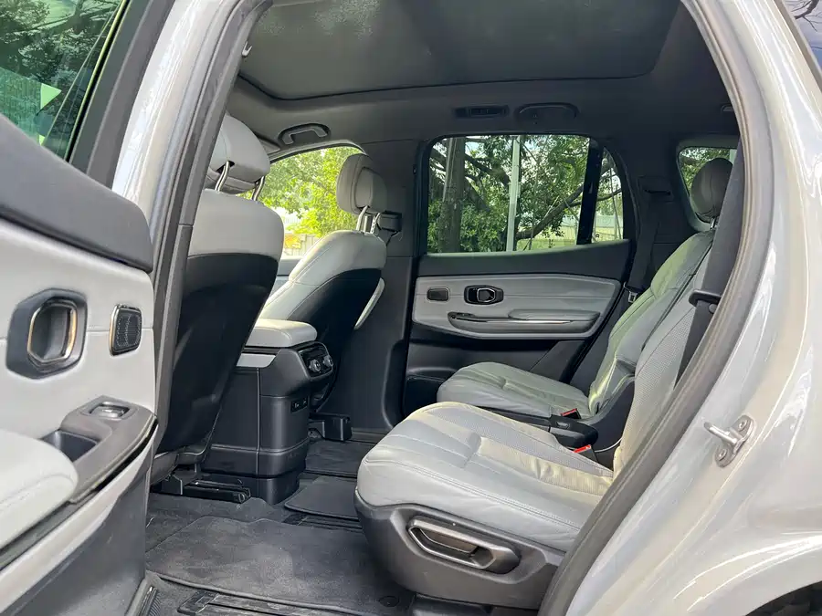 900x675_0_q87_c42_autohomecar__Chto52kqg5-AZsTpAAlOuIj9bfc672.jpg.webp Used NIO ES8 2022 75kWh six-seater version