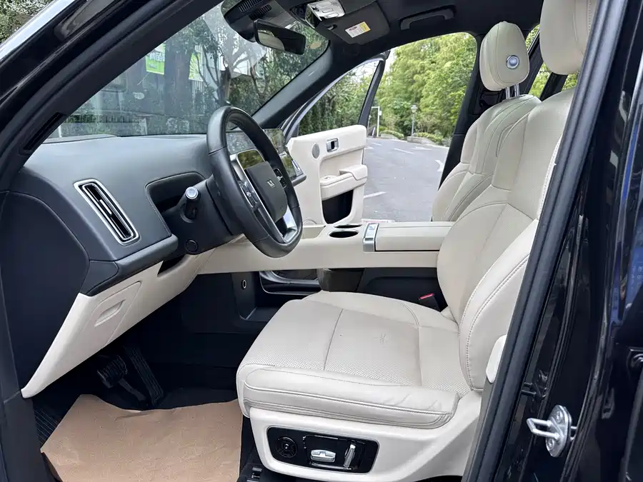 900x675_0_q87_c42_autohomecar__Chto52kr-h6AD5huAAkz0hJQago332.jpg.webp Used Li Auto L9 2023 Pro