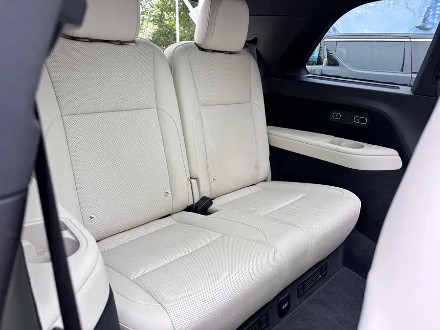 900x675_0_q87_c42_autohomecar__Chto52kr-iGAZ6dXAAp-SB5V6fo990.jpg.webp Used Li Auto L9 2023 Pro