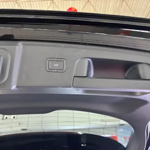 900x675_0_q87_c42_autohomecar__Chto52krui2AHTT3AAiaEiCkhPo304.jpg.webp Used Hongqi HS3 PHEV 2024 115km Jinwei Edition