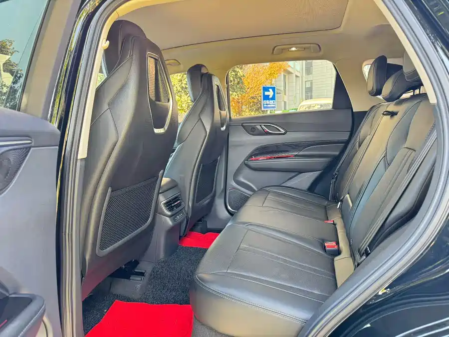 900x675_0_q87_c42_autohomecar__Chto52ks49mAGmw3AAO4Lre_88A244.jpg.webp Used Hongqi HS3 PHEV 2024 115km Jinwei Edition