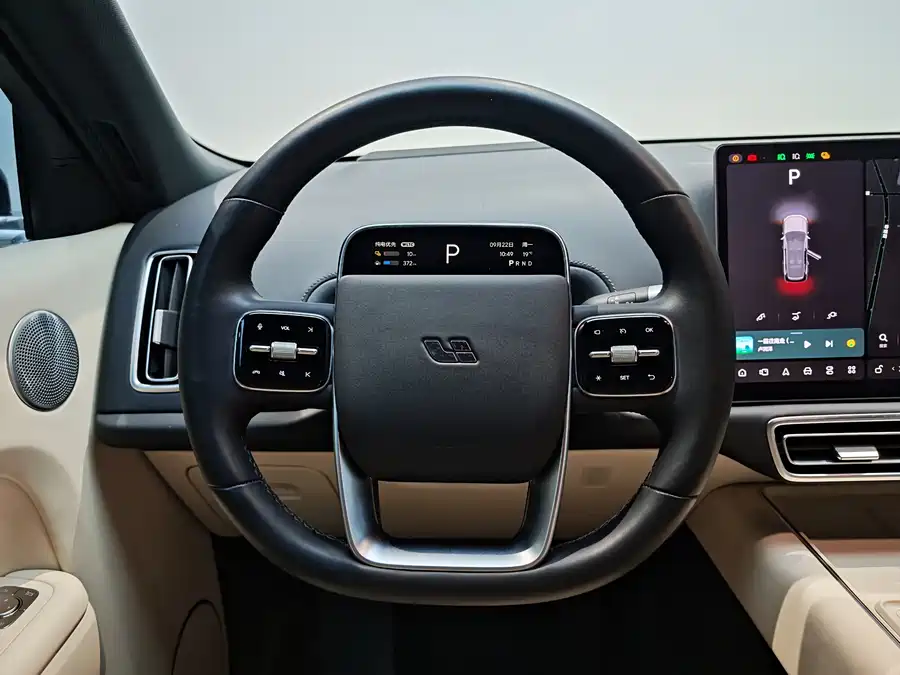 900x675_0_q87_c42_autohomecar__Chto52ktBuOATsZ4AAYV_8s7KPg416.jpg.webp Used Li Auto L9 2023 Pro