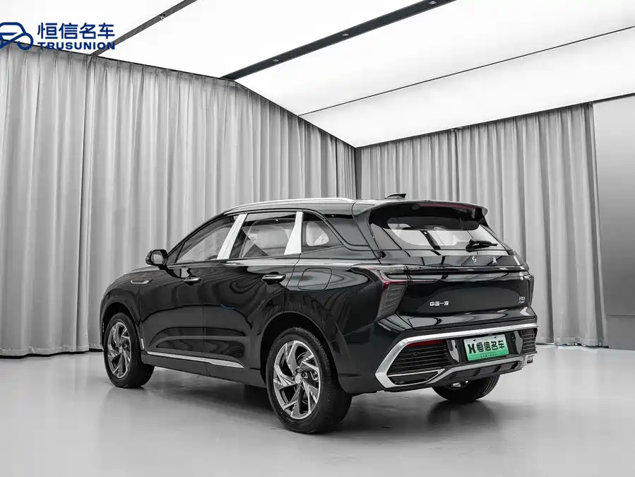 900x675_0_q87_c42_autohomecar__Chto52kugNaAXz09AAPimMLq3c4141.jpg.webp Used Hongqi HS3 PHEV 2024 115km Jinwei Edition