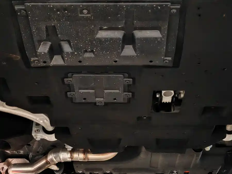 900x675_0_q87_c42_autohomecar__Chto52kugNmAIqDSAAkS7pPVmis669.jpg.webp Used Hongqi HS3 PHEV 2024 115km Jinwei Edition