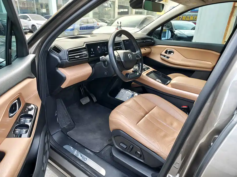 900x675_0_q87_c42_autohomecar__Chto52kxVdaAewf_AAbAcy8vbJM336.jpg.webp Used NIO ES8 2018 model 355KM base version six-seater version