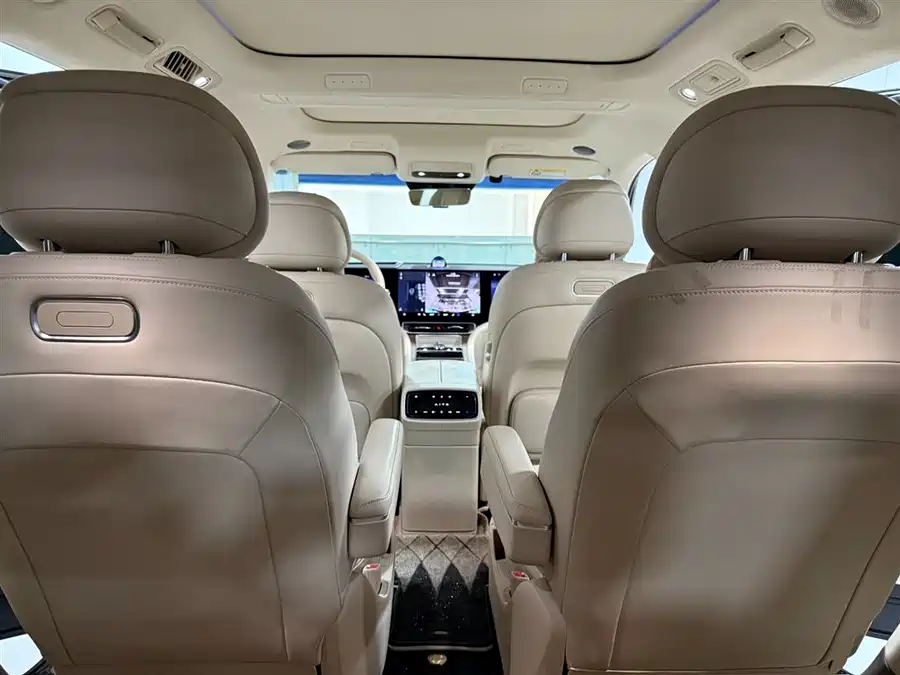 900x675_0_q87_c42_autohomecar__Chto52kxXXGAFSlkAAFi9_m_ldE878.jpg.webp Used AITO M9 2024 extended range Ultra version 42kWh 6-seater version