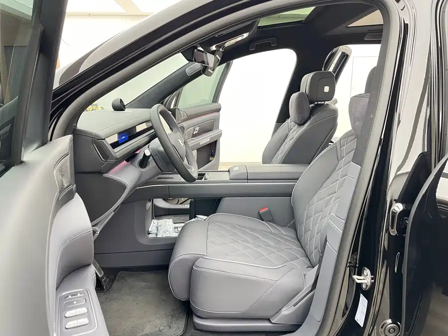 900x675_0_q87_c42_autohomecar__Chto52lA_2eAVYYrAAmOXBfxT4w613.jpg.webp Used NIO ES8 2026 Six-seater Executive Signature Edition