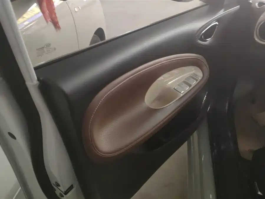 900x675_0_q87_c42_autohomecar__Chto52lAsJSAcEG9AAD664V17Es587.jpg.webp Used Wuling Bingo 2023 model 333km Yuexiang model