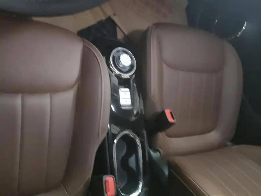 900x675_0_q87_c42_autohomecar__Chto52lAsJaAGhgcAAD6sQKMsXQ543.jpg.webp Used Wuling Bingo 2023 model 333km Yuexiang model