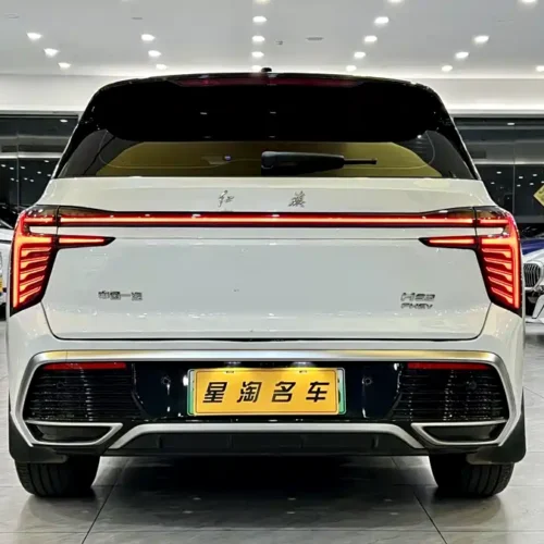 900x675_0_q87_c42_autohomecar__Chto52lCEJKAWfk-AAT8chYEdRo244.jpg.webp Used Hongqi HS3 PHEV 2024 115km Jinwei Edition