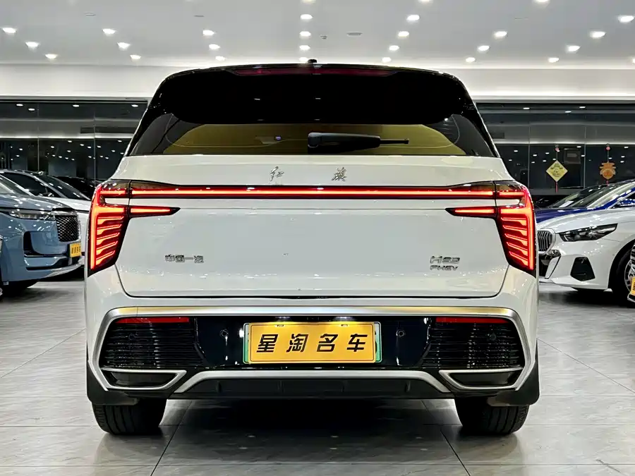 900x675_0_q87_c42_autohomecar__Chto52lCEJKAWfk-AAT8chYEdRo244.jpg.webp Used Hongqi HS3 PHEV 2024 115km Jinwei Edition