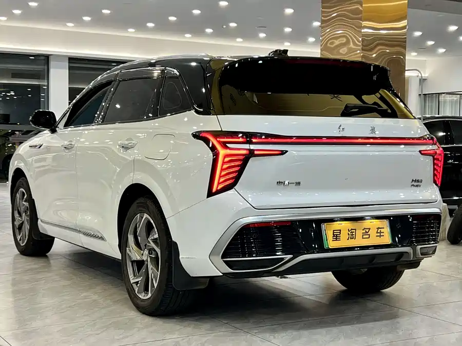 900x675_0_q87_c42_autohomecar__Chto52lCEJOARAU9AAWXAYWYigQ012.jpg.webp Used Hongqi HS3 PHEV 2024 115km Jinwei Edition