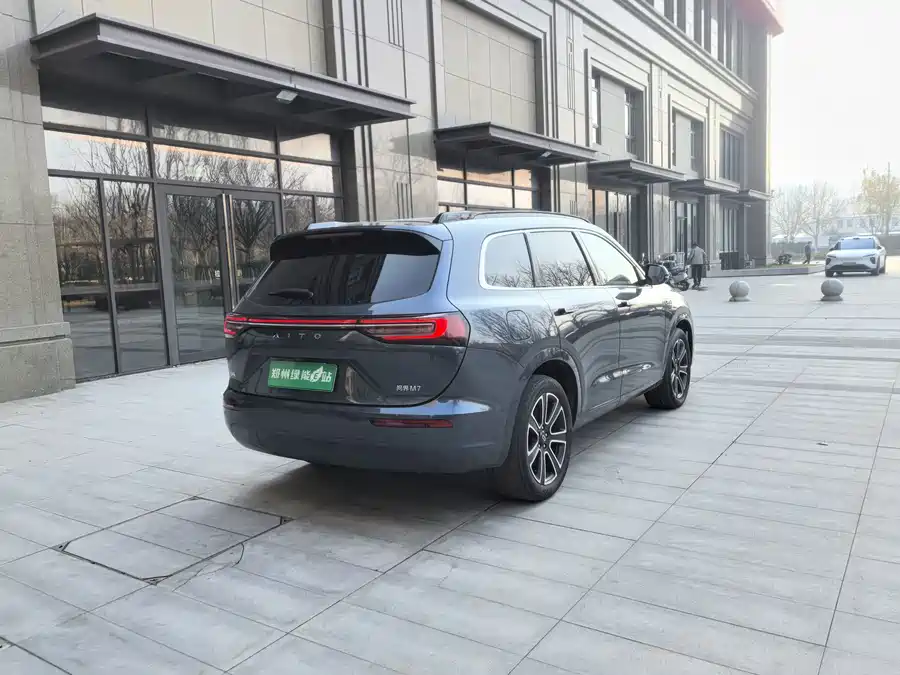 900x675_0_q87_c42_autohomecar__Chto52lCHdOAX8MTAAZPwQOtsGE766.jpg.webp Used HUAWEI AITO M7 2024 1.5T Intelligent Driving Rear Drive Ultra Edition 5 Seats