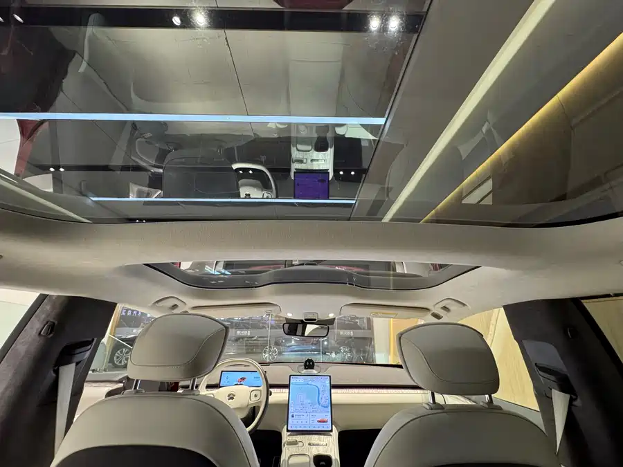 900x675_0_q87_c42_autohomecar__Chto52lD4H-AfqzBAAfFSnSf97A585.jpg.webp Used NIO ET7 2022 model 75kWh