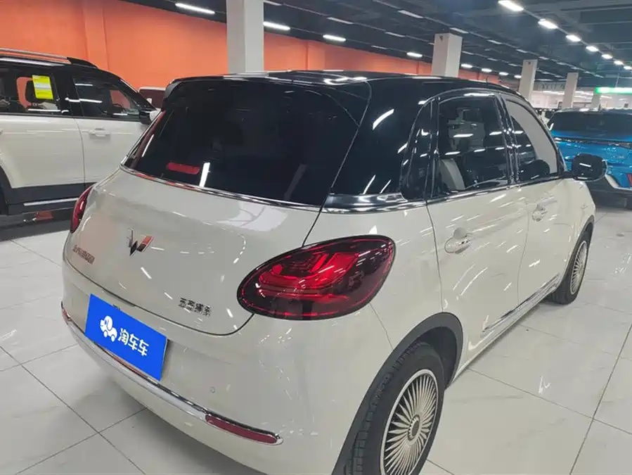 Used Wuling Bingo 2023 model 333km Yuexiang model