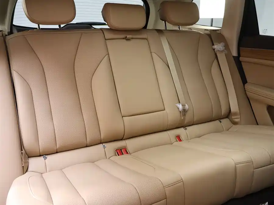 900x675_0_q87_c42_autohomecar__Chto52lDYN2AfgtDAAF3khu5Z1A211.jpg.webp Used HUAWEI AITO M7 2024 1.5T Smart Driving Rear Drive Pro Version 5 Seats