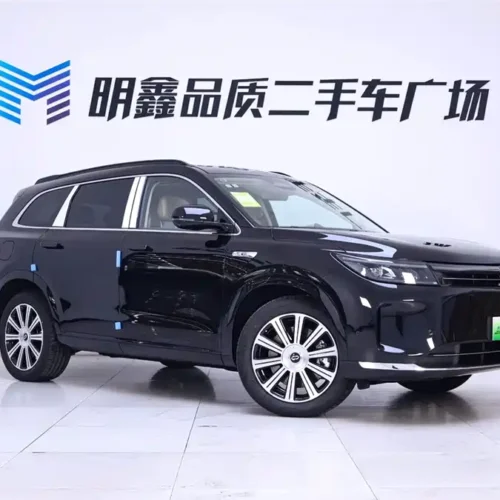 900x675_0_q87_c42_autohomecar__Chto52lDYNSAJMyHAAF-ClfYyMM423.jpg.webp Used HUAWEI AITO M7 2024 1.5T Smart Driving Rear Drive Pro Version 5 Seats