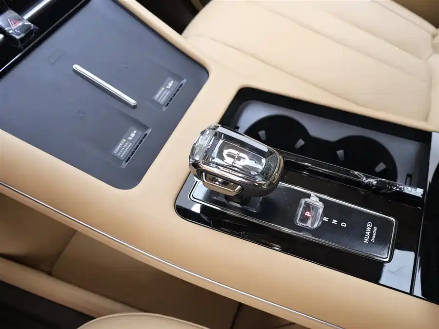 900x675_0_q87_c42_autohomecar__Chto52lDYNaALC-9AAF74J0hALc243.jpg.webp Used HUAWEI AITO M7 2024 1.5T Smart Driving Rear Drive Pro Version 5 Seats