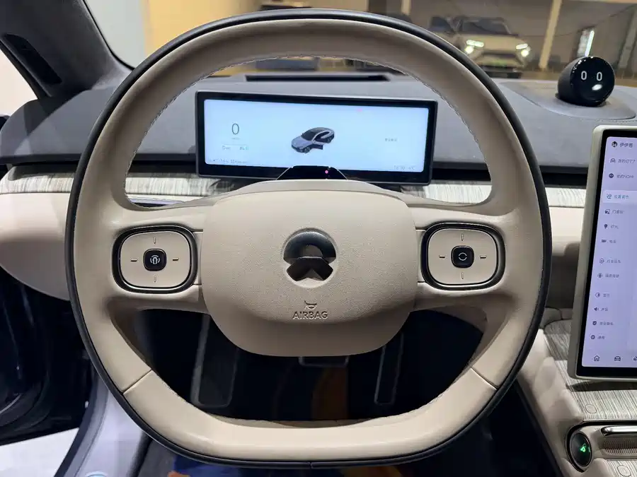 900x675_0_q87_c42_autohomecar__Chto52lDbZGAYHM2AAUEPzVg7Ac972.jpg.webp Used NIO ET7 2024 75kWh Executive Edition