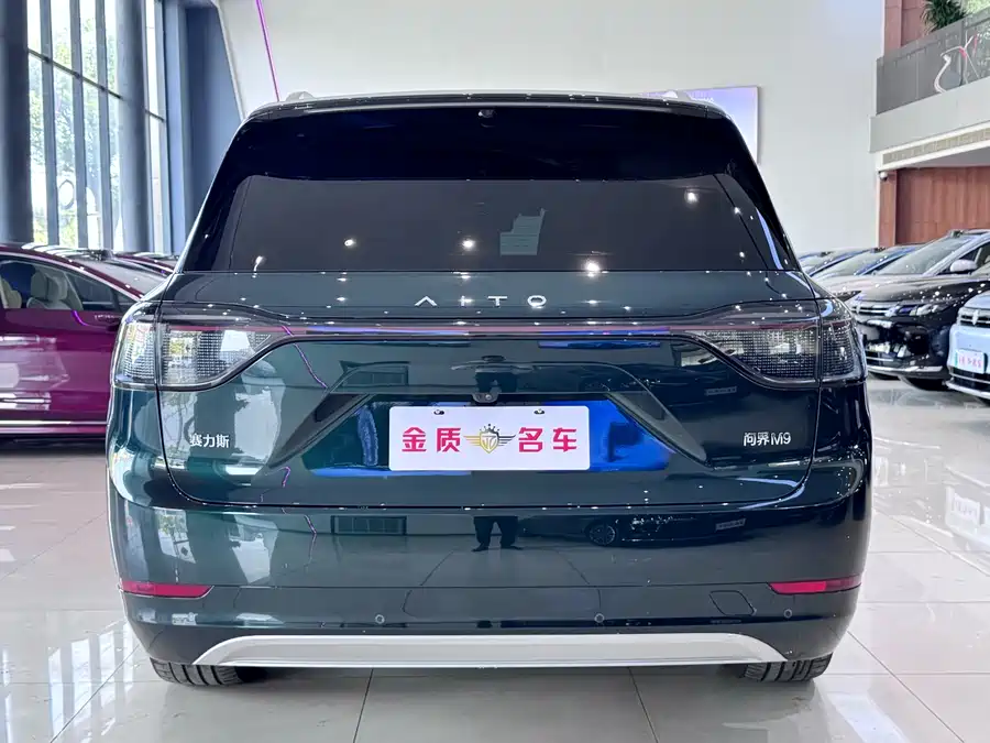 Used AITO M9 2024 extended range Ultra version 42kWh 6-seater version