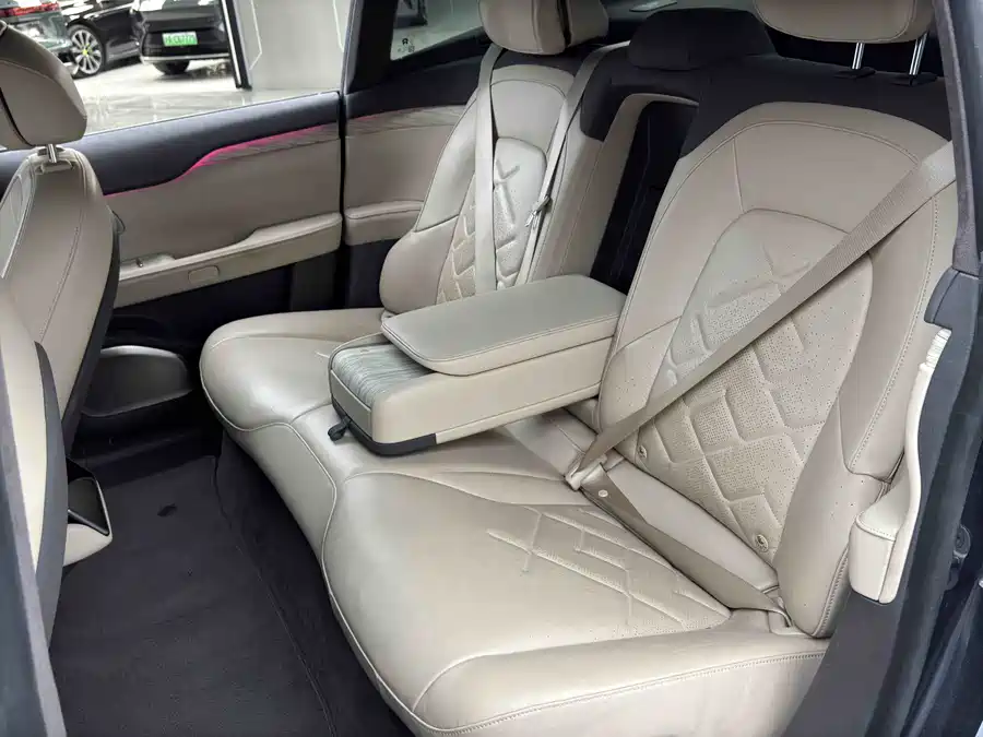 900x675_0_q87_c42_autohomecar__Chto52lDqOWAbrJWAAR7J2xPYm0411.jpg.webp Used NIO ET7 2022 model 100kWh first edition