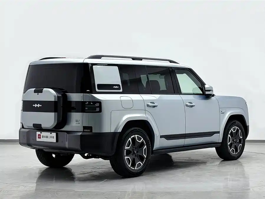 900x675_0_q87_c42_autohomecar__Chto52lDrz6AQIysAAFpKStTByc609.jpg.webp Used BYD Leopard Titanium 7 2025 model 135KM two-wheel drive Pro version