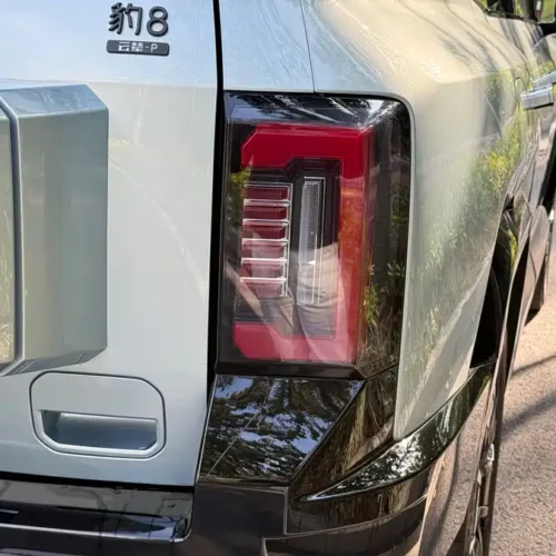 900x675_0_q87_c42_autohomecar__Chto52lE-biAFItZAAoCMmV98LE647.jpg.webp Used BYD Leopard 8 2025 Zhiyong flagship version 6 seats