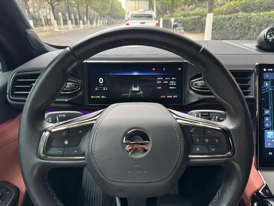 900x675_0_q87_c42_autohomecar__Chto52lFDC6ACQy1AAhhxwb03mc619.jpg.webp Used NIO EC6 2020 430KM Sports Edition