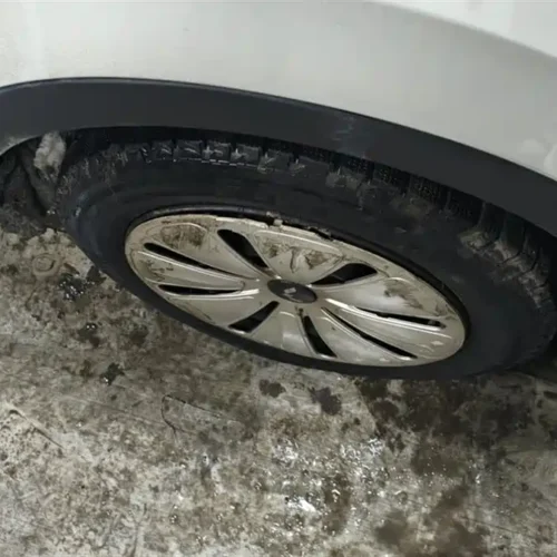 900x675_0_q87_c42_autohomecar__Chto52lFYXCALe4bAAHZ8VgxFyc108.jpg.webp Used Wuling Bingo 2023 model 203km light model